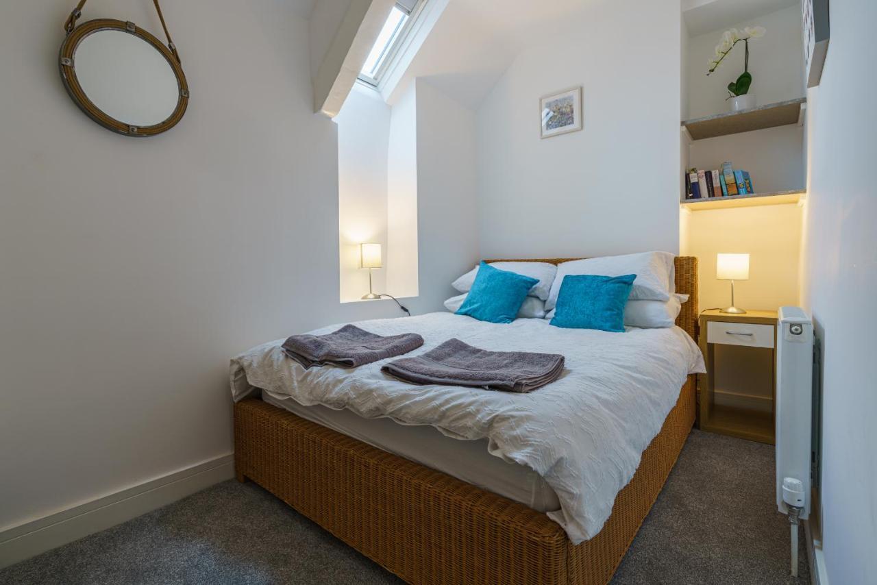 Ferienwohnung Private Deck With Newly Refurbished Flat Attached! Cirencester Exterior foto